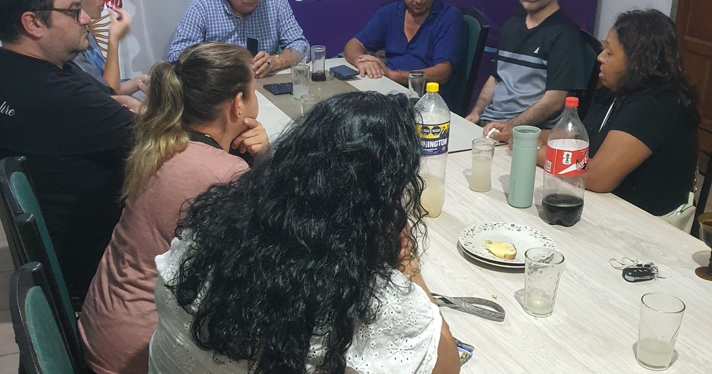 LLA Escobar: la Agrupación 20 de Junio de Garín se reunió para planificar acitividades