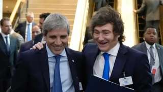 Caputo aseguró que la inflación seguirá bajando y podría empezar con “0” en algún mes de 2026